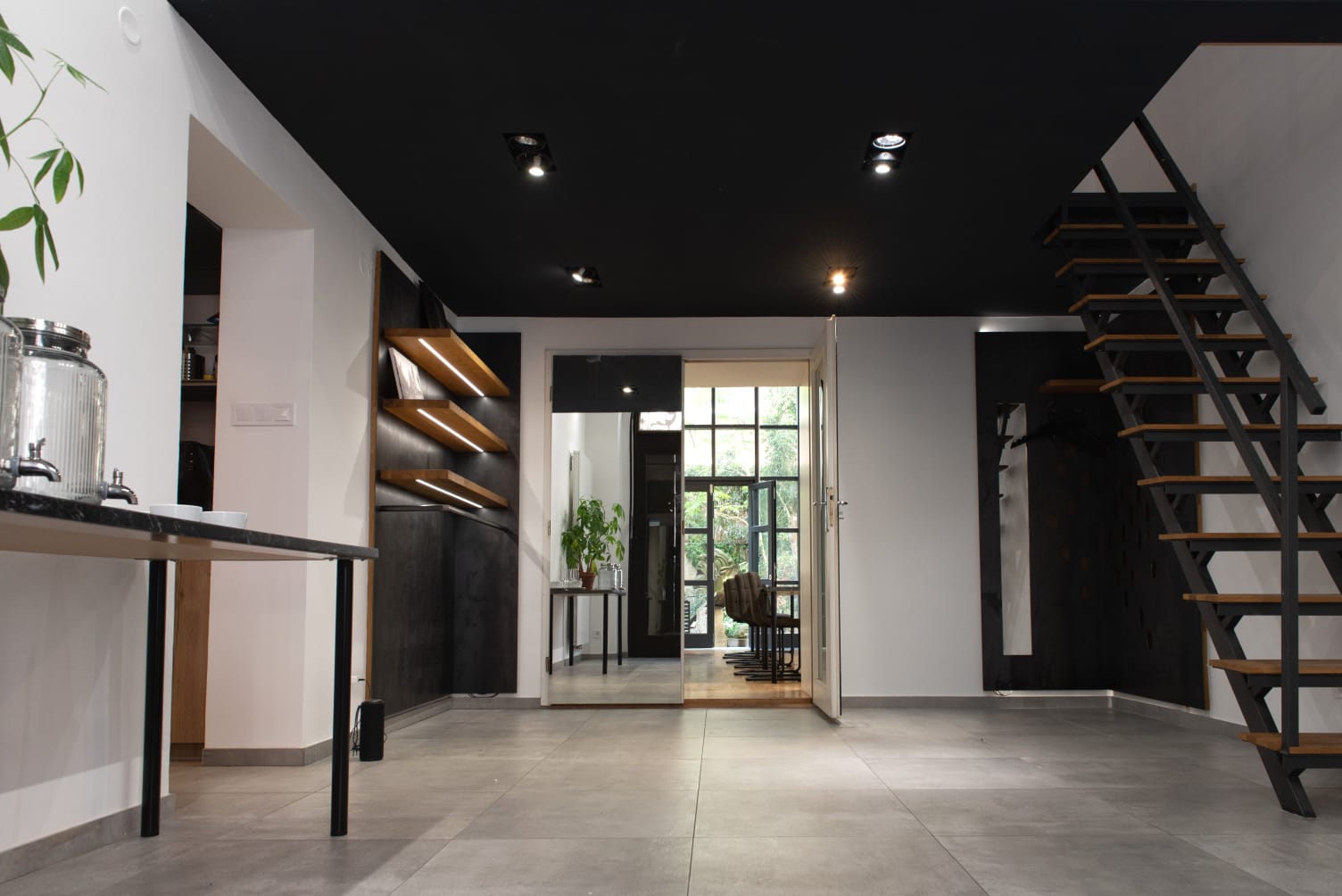 EVENT SPACE