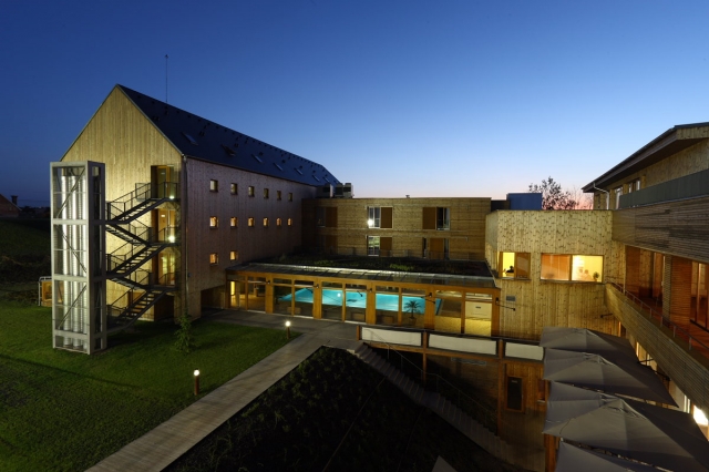 PARK HOLIDAY Congress & Wellness Hotel****